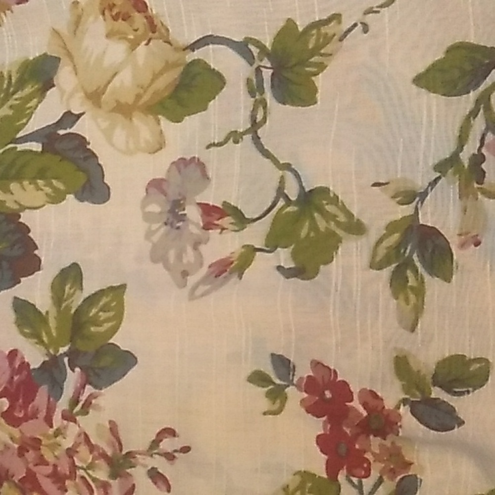 Set of 2 Floral Print Valances - Picture 3 of 6